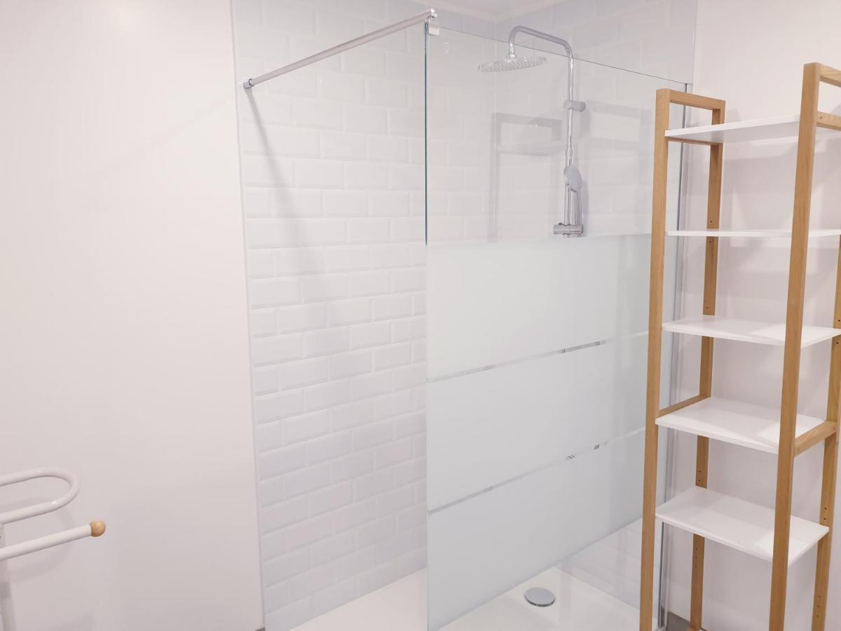 Appartements Renove 2023 Proche Aeroport 5Min, Gare Sncf 2 Min, Tramway Au Pied De L'Immeuble , Parking Possible, Renovated Apartments 2023 Near The Airport 5 Min, Train Station 2 Min, Tram Next To The Building 1 Min, Parking Possible Nice Bagian luar foto