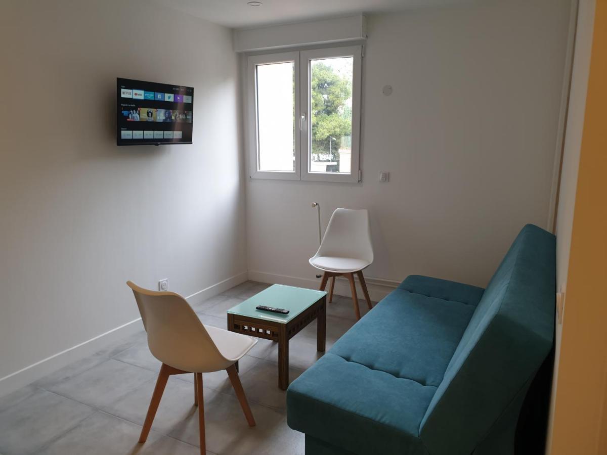 Appartements Renove 2023 Proche Aeroport 5Min, Gare Sncf 2 Min, Tramway Au Pied De L'Immeuble , Parking Possible, Renovated Apartments 2023 Near The Airport 5 Min, Train Station 2 Min, Tram Next To The Building 1 Min, Parking Possible Nice Bagian luar foto