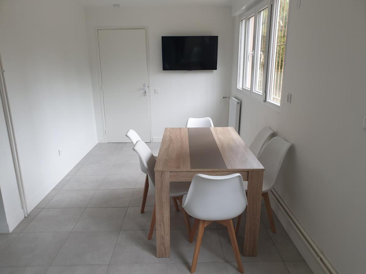 Appartements Renove 2023 Proche Aeroport 5Min, Gare Sncf 2 Min, Tramway Au Pied De L'Immeuble , Parking Possible, Renovated Apartments 2023 Near The Airport 5 Min, Train Station 2 Min, Tram Next To The Building 1 Min, Parking Possible Nice Bagian luar foto