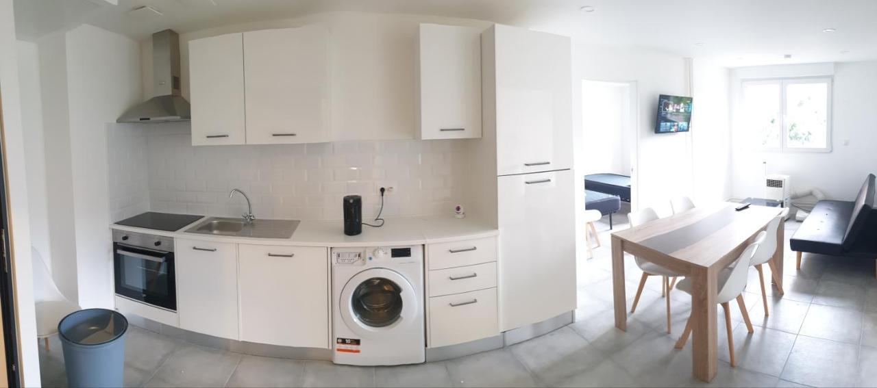 Appartements Renove 2023 Proche Aeroport 5Min, Gare Sncf 2 Min, Tramway Au Pied De L'Immeuble , Parking Possible, Renovated Apartments 2023 Near The Airport 5 Min, Train Station 2 Min, Tram Next To The Building 1 Min, Parking Possible Nice Bagian luar foto