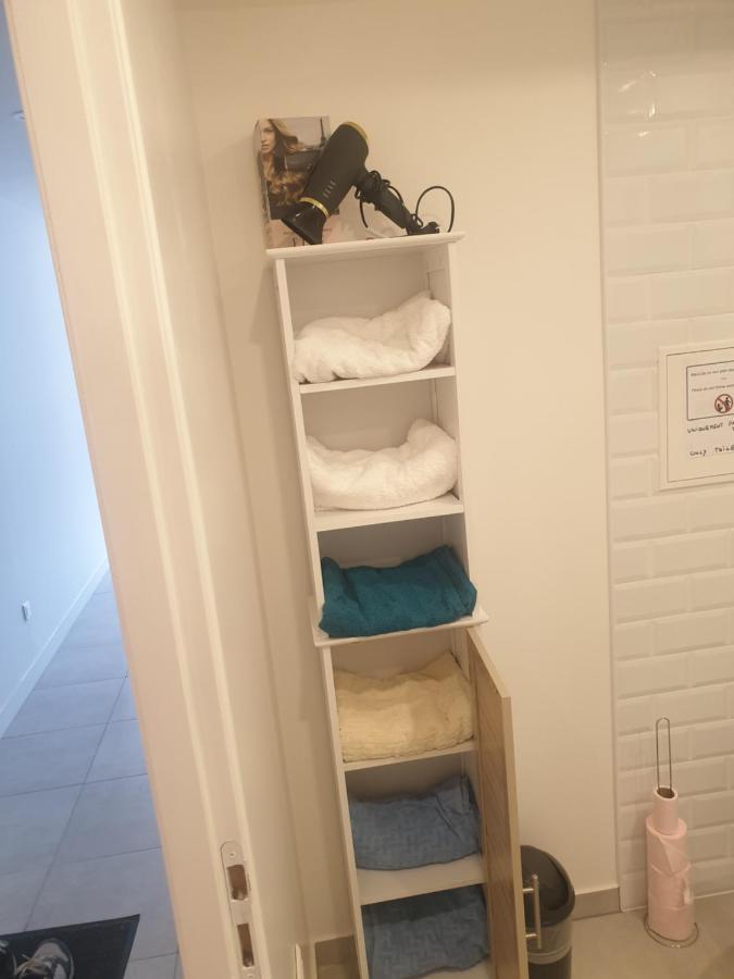 Appartements Renove 2023 Proche Aeroport 5Min, Gare Sncf 2 Min, Tramway Au Pied De L'Immeuble , Parking Possible, Renovated Apartments 2023 Near The Airport 5 Min, Train Station 2 Min, Tram Next To The Building 1 Min, Parking Possible Nice Bagian luar foto