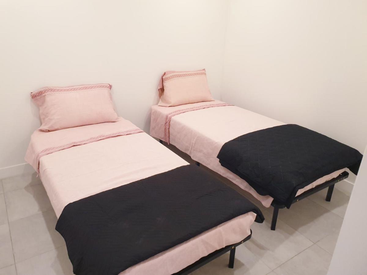 Appartements Renove 2023 Proche Aeroport 5Min, Gare Sncf 2 Min, Tramway Au Pied De L'Immeuble , Parking Possible, Renovated Apartments 2023 Near The Airport 5 Min, Train Station 2 Min, Tram Next To The Building 1 Min, Parking Possible Nice Bagian luar foto