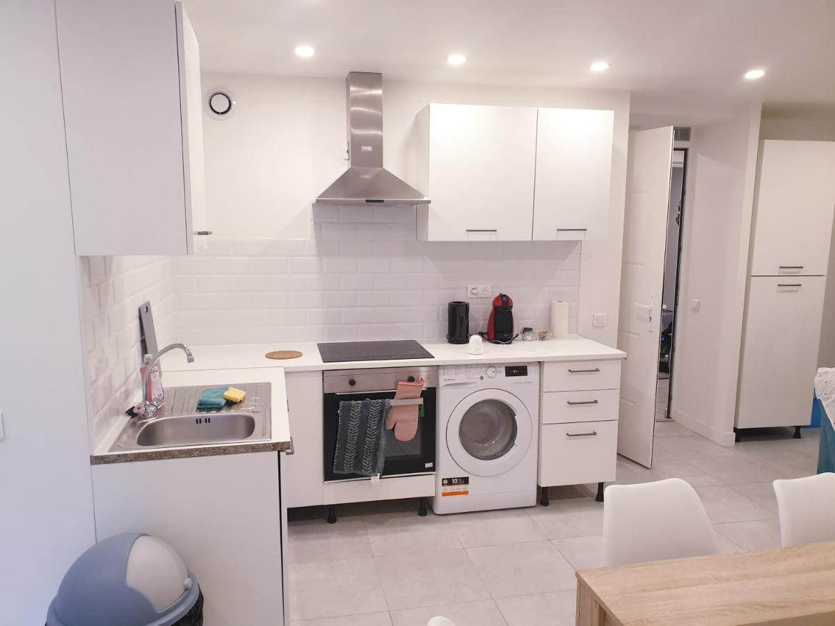 Appartements Renove 2023 Proche Aeroport 5Min, Gare Sncf 2 Min, Tramway Au Pied De L'Immeuble , Parking Possible, Renovated Apartments 2023 Near The Airport 5 Min, Train Station 2 Min, Tram Next To The Building 1 Min, Parking Possible Nice Bagian luar foto