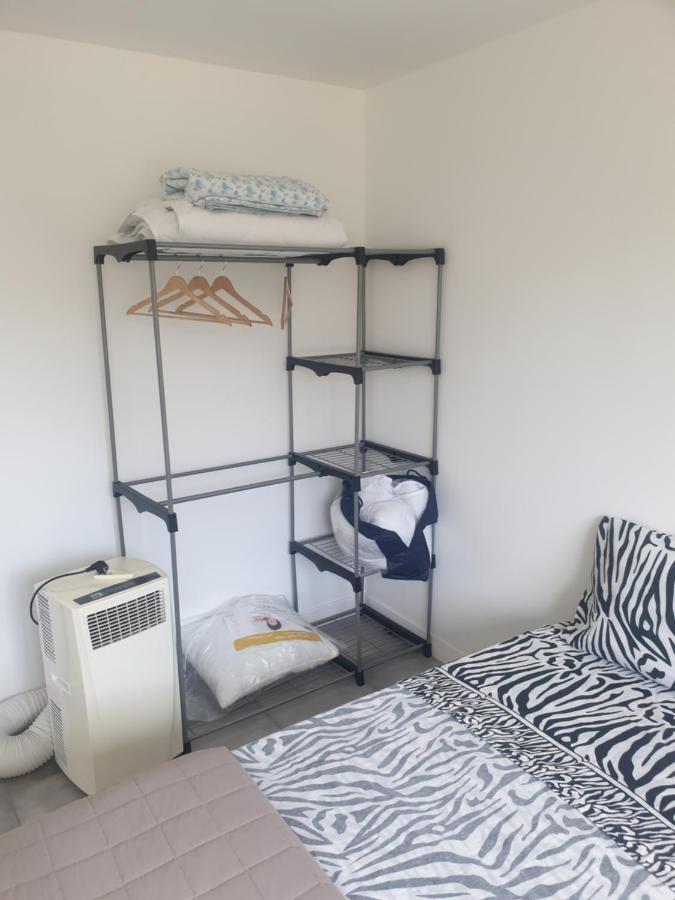 Appartements Renove 2023 Proche Aeroport 5Min, Gare Sncf 2 Min, Tramway Au Pied De L'Immeuble , Parking Possible, Renovated Apartments 2023 Near The Airport 5 Min, Train Station 2 Min, Tram Next To The Building 1 Min, Parking Possible Nice Bagian luar foto