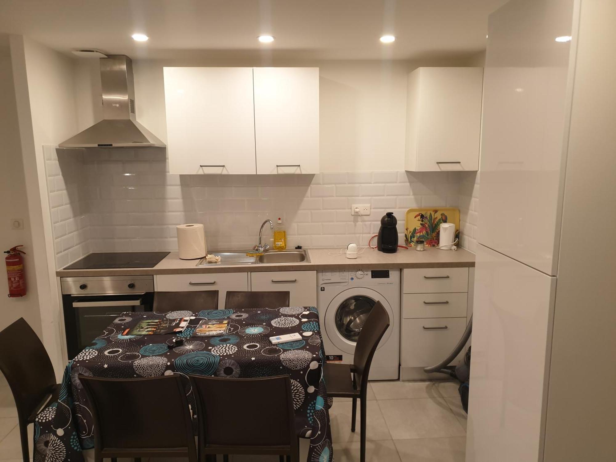 Appartements Renove 2023 Proche Aeroport 5Min, Gare Sncf 2 Min, Tramway Au Pied De L'Immeuble , Parking Possible, Renovated Apartments 2023 Near The Airport 5 Min, Train Station 2 Min, Tram Next To The Building 1 Min, Parking Possible Nice Bagian luar foto