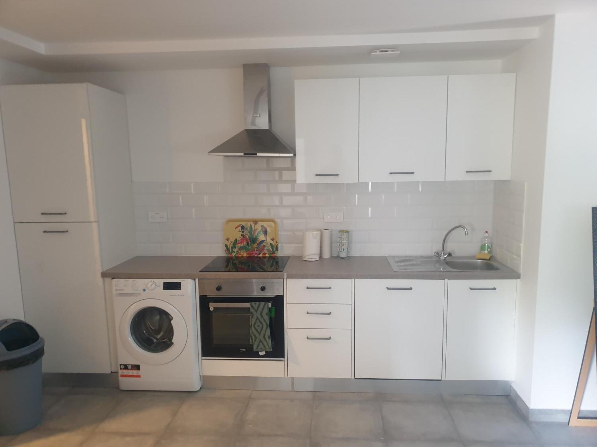 Appartements Renove 2023 Proche Aeroport 5Min, Gare Sncf 2 Min, Tramway Au Pied De L'Immeuble , Parking Possible, Renovated Apartments 2023 Near The Airport 5 Min, Train Station 2 Min, Tram Next To The Building 1 Min, Parking Possible Nice Ruang foto
