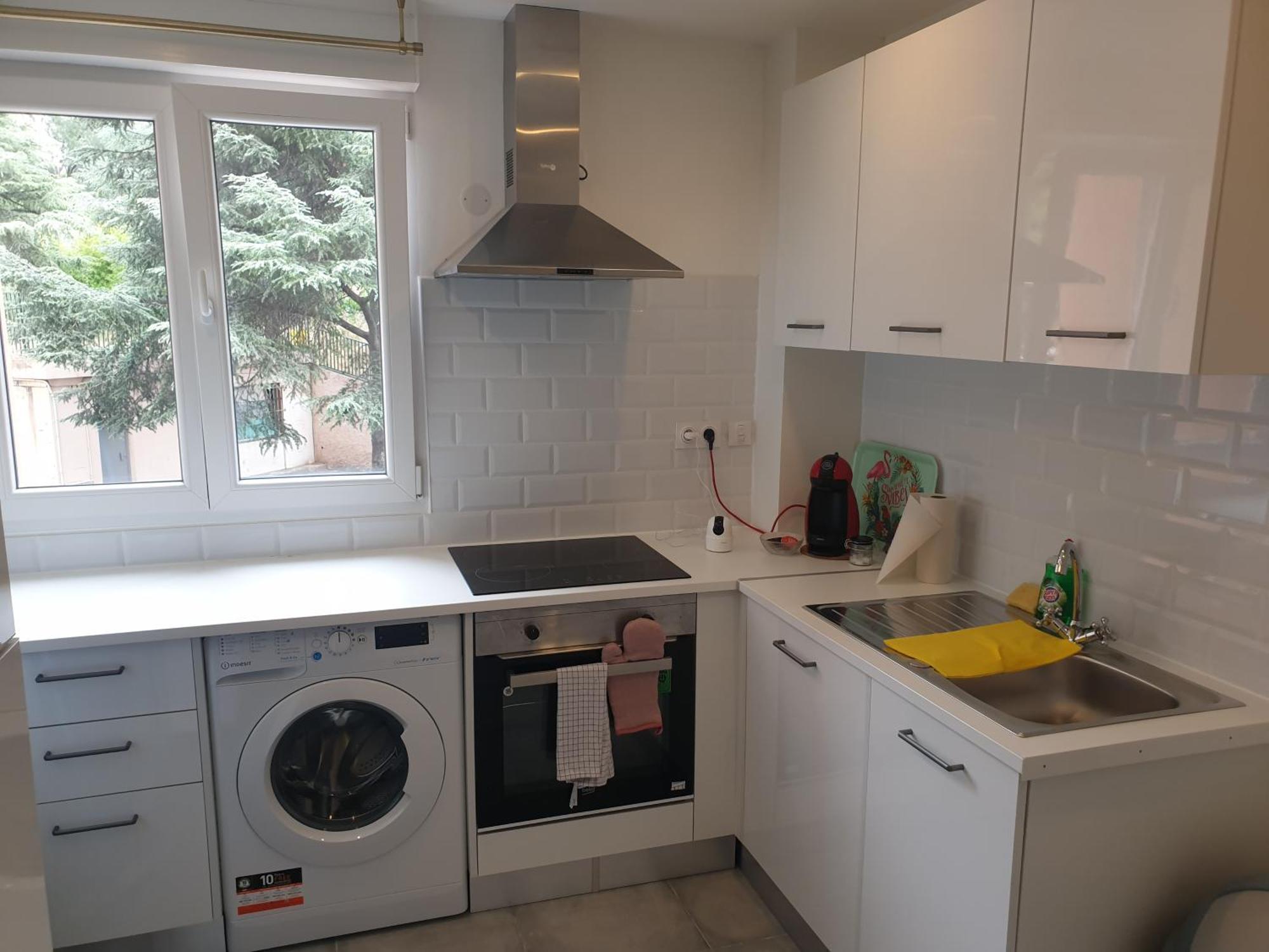 Appartements Renove 2023 Proche Aeroport 5Min, Gare Sncf 2 Min, Tramway Au Pied De L'Immeuble , Parking Possible, Renovated Apartments 2023 Near The Airport 5 Min, Train Station 2 Min, Tram Next To The Building 1 Min, Parking Possible Nice Ruang foto